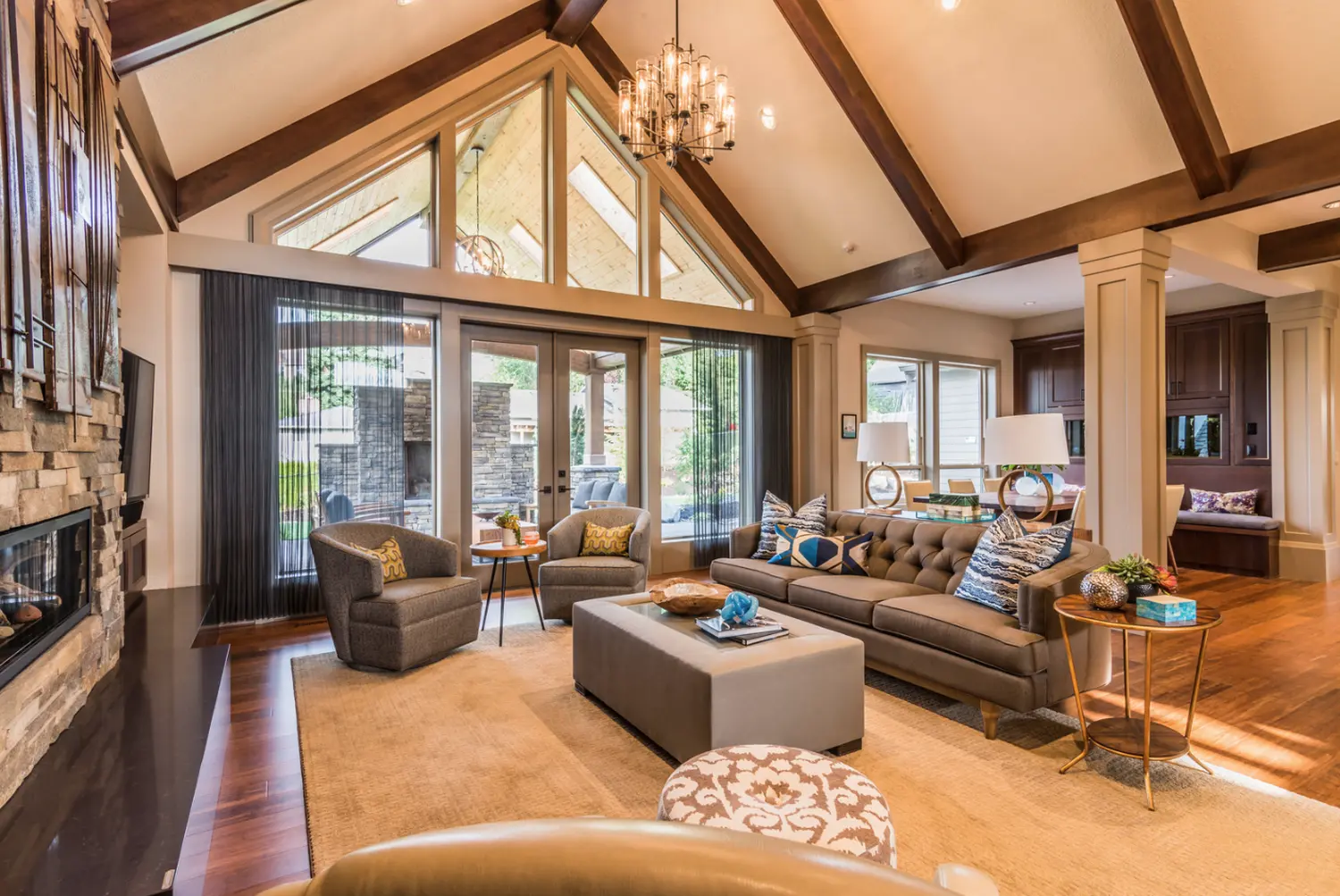 Wohnzimmer von Raum & Zeit Immobilien Treuhand GmbH 