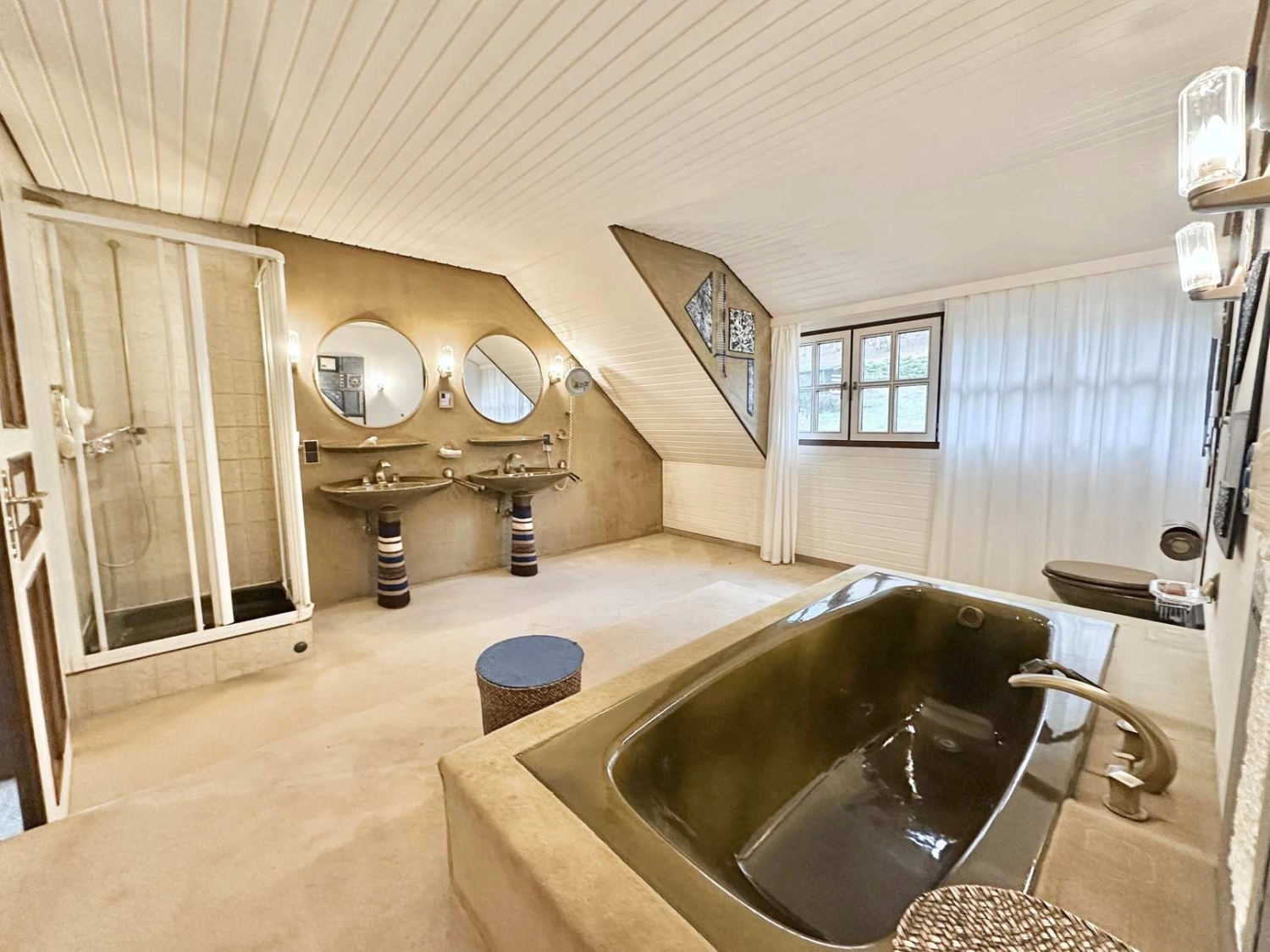 Karte von Raum & Zeit Immobilien Treuhand GmbH 